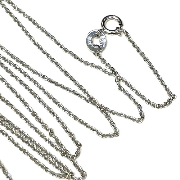 Beautiful Diamond Solitaire Necklace .15CT 20” long in solid 14k White Gold - Picture 3 of 7